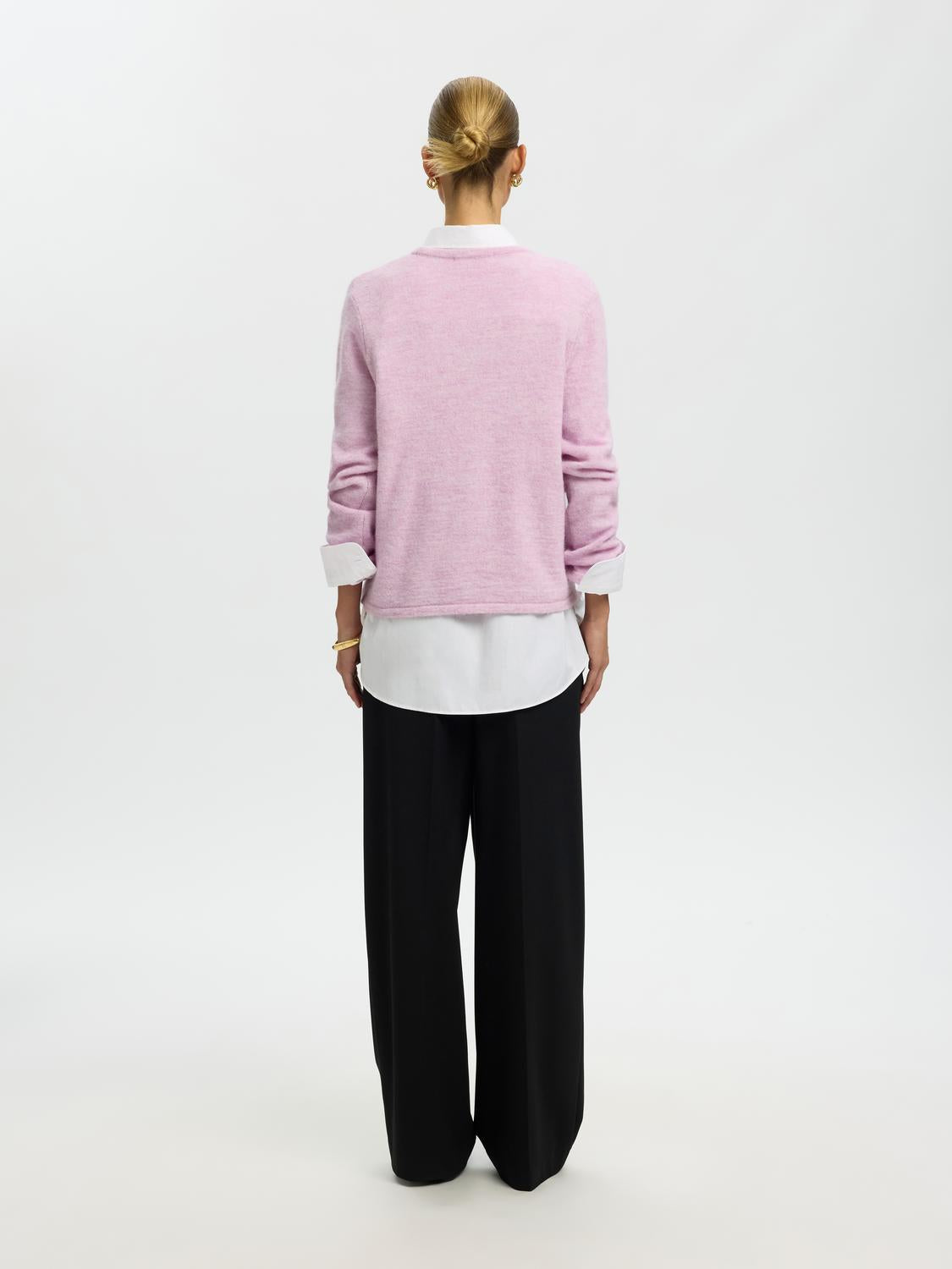 model_shot-back